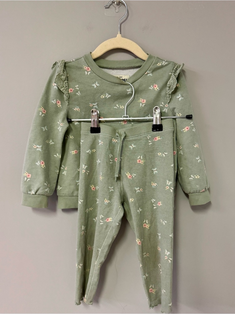 OshKosh B'gosh Sage Green Floral Set